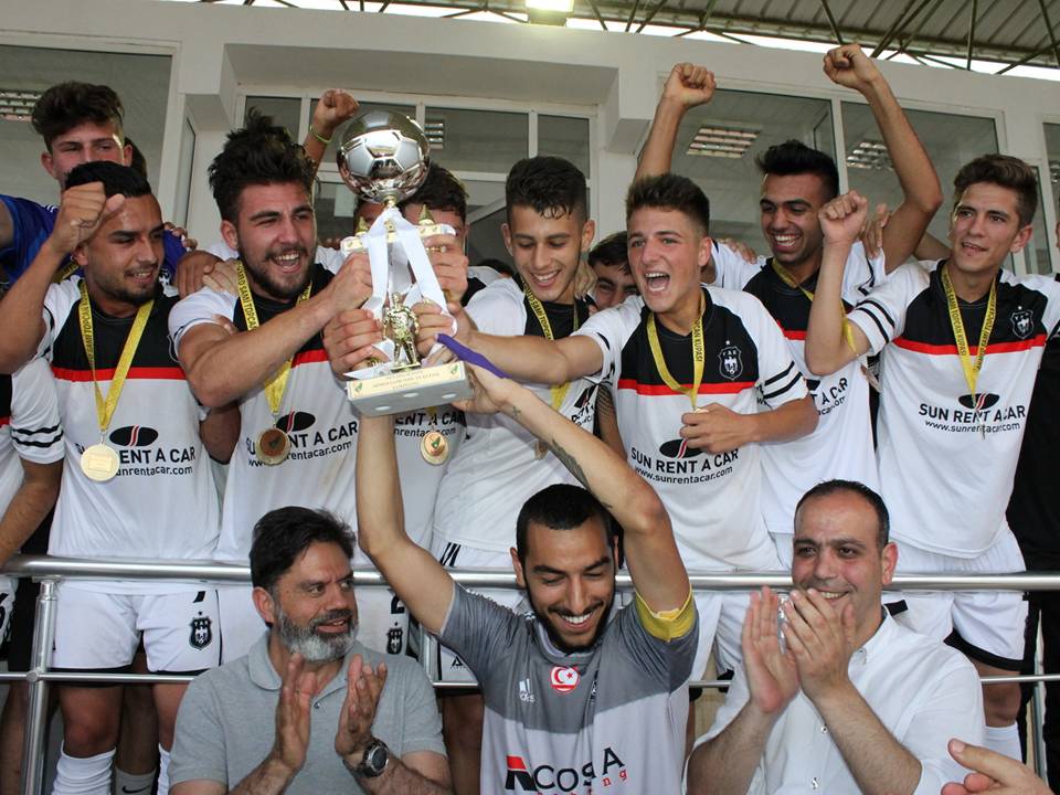 Ahmed Sami Topcan Kupası Şampiyonu Yenicami Ağdelen Kulübü